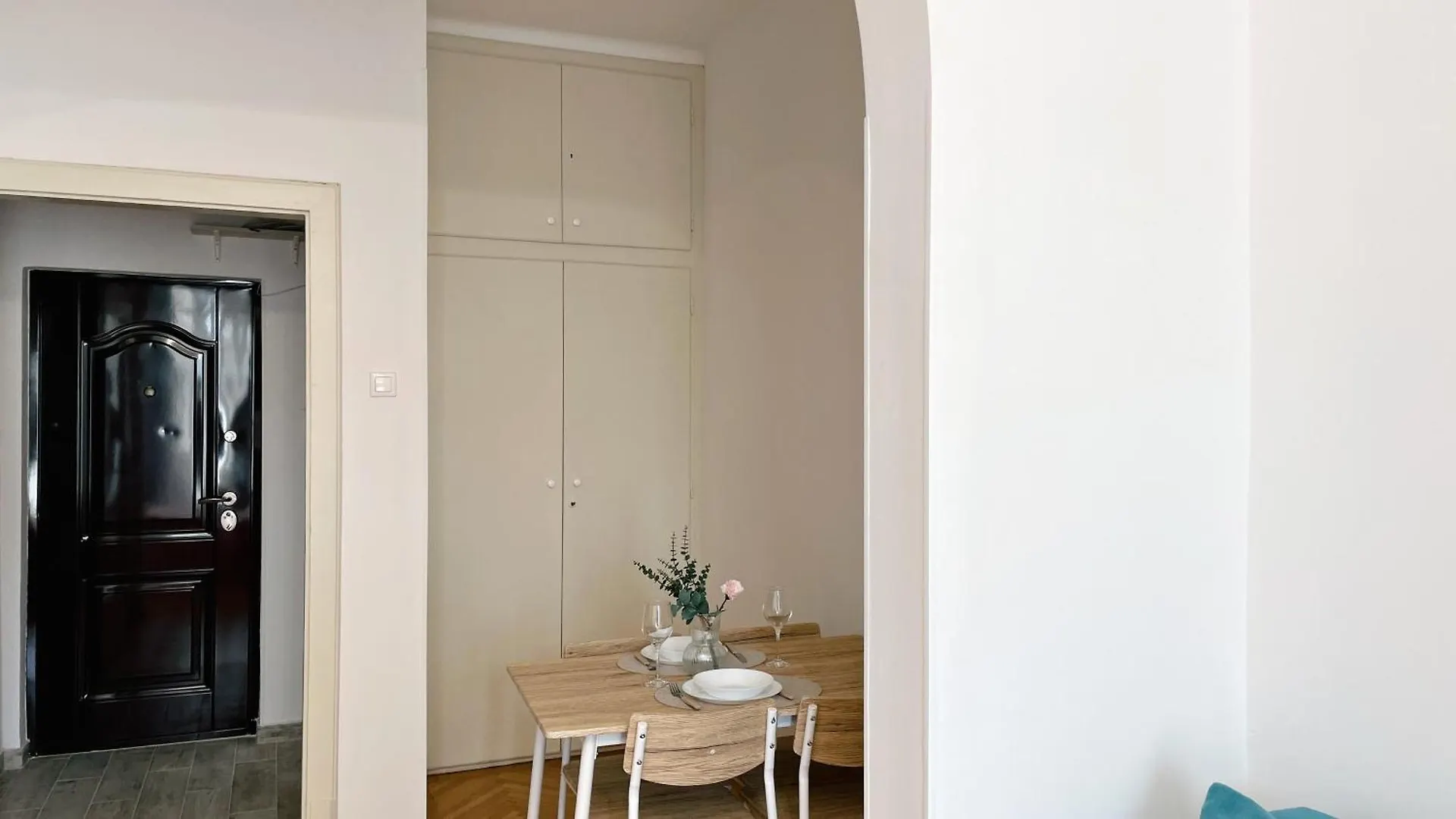 Cocktail Apartments I Central Stay In Piata Romana Bukareszt 0*,  Rumunia
